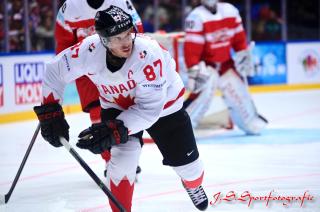 Video: Magi fra Crosby - og så gik kommentatoren AMOK