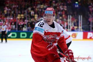 Oscar Fisker Mølgaard starter teddy bear toss