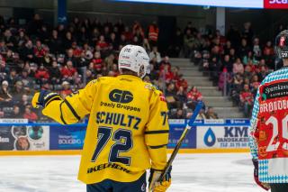 Phillip Schultz: Først og fremmest, så er det nogle mega fede opgør